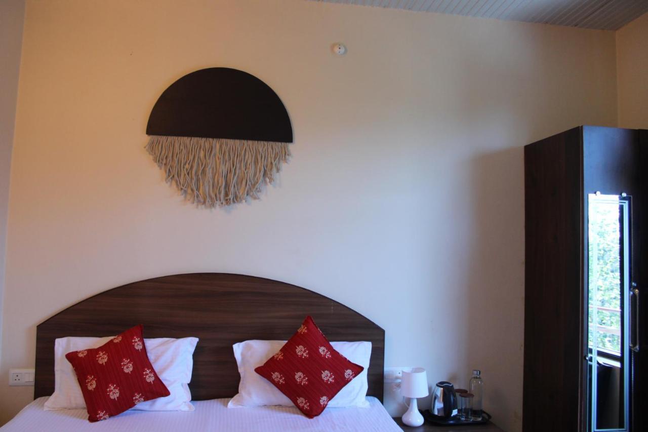 Aditya Homestay Bir-Billing Surrounded By Mountains 外观 照片