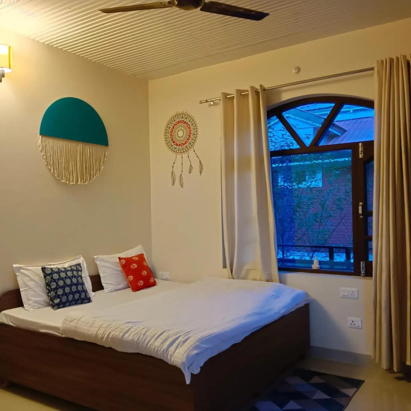 Aditya Homestay Bir-Billing Surrounded By Mountains 客房 照片