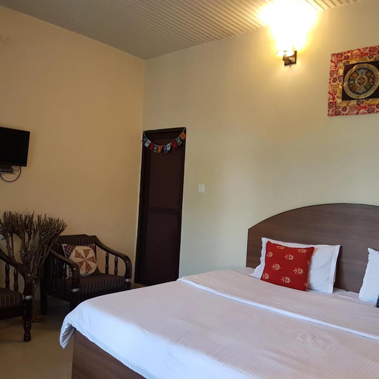 Aditya Homestay Bir-Billing Surrounded By Mountains 外观 照片