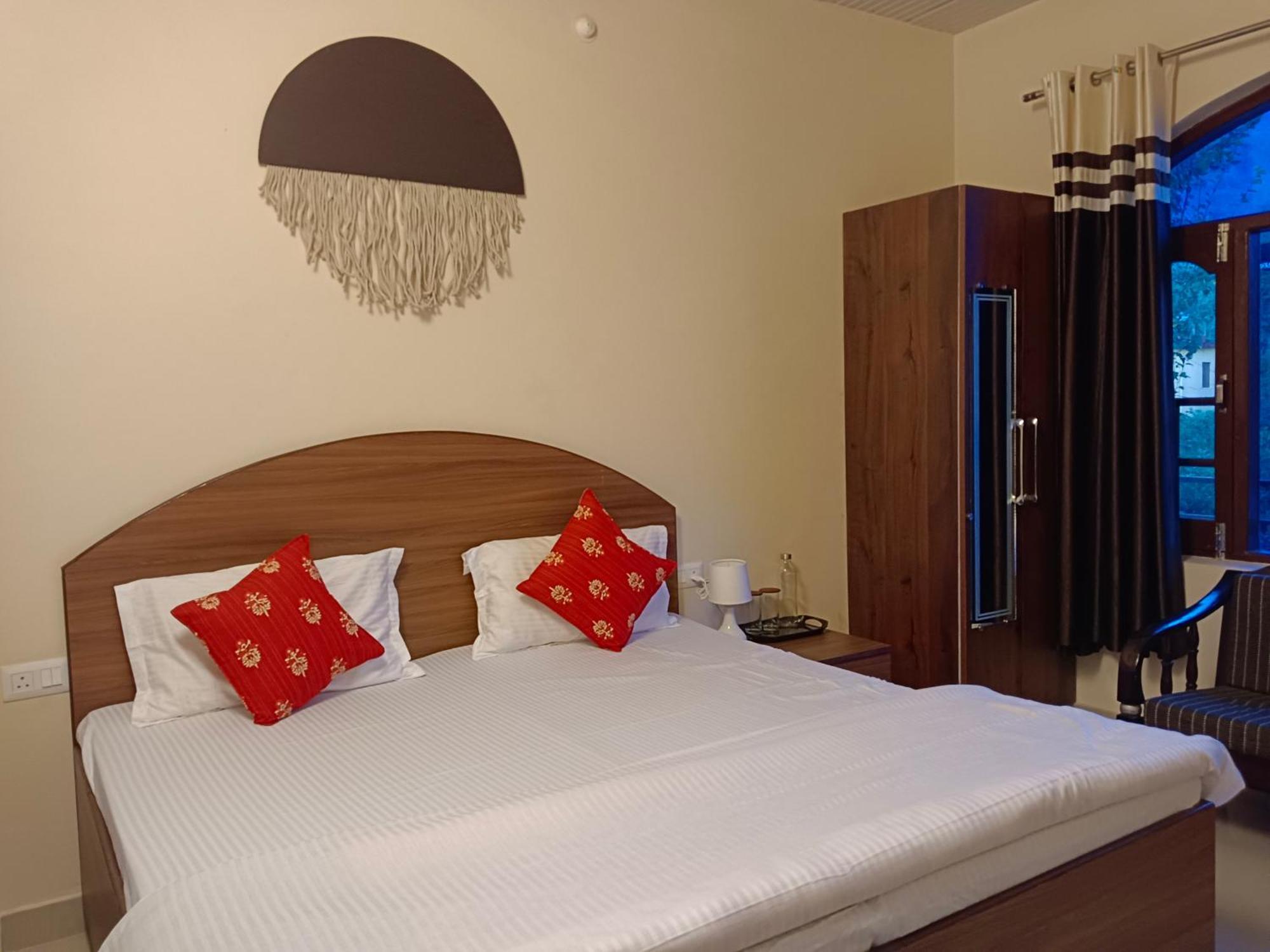 Aditya Homestay Bir-Billing Surrounded By Mountains 外观 照片