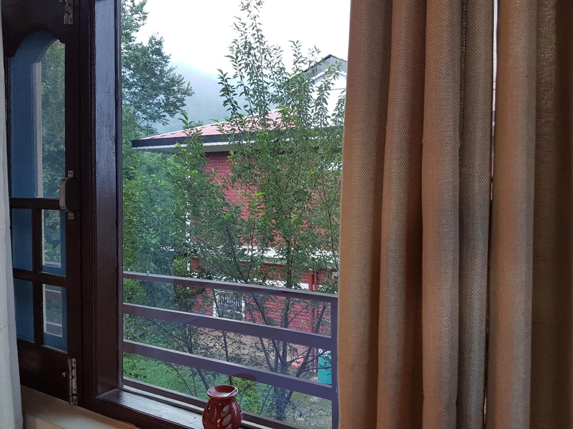 Aditya Homestay Bir-Billing Surrounded By Mountains 外观 照片